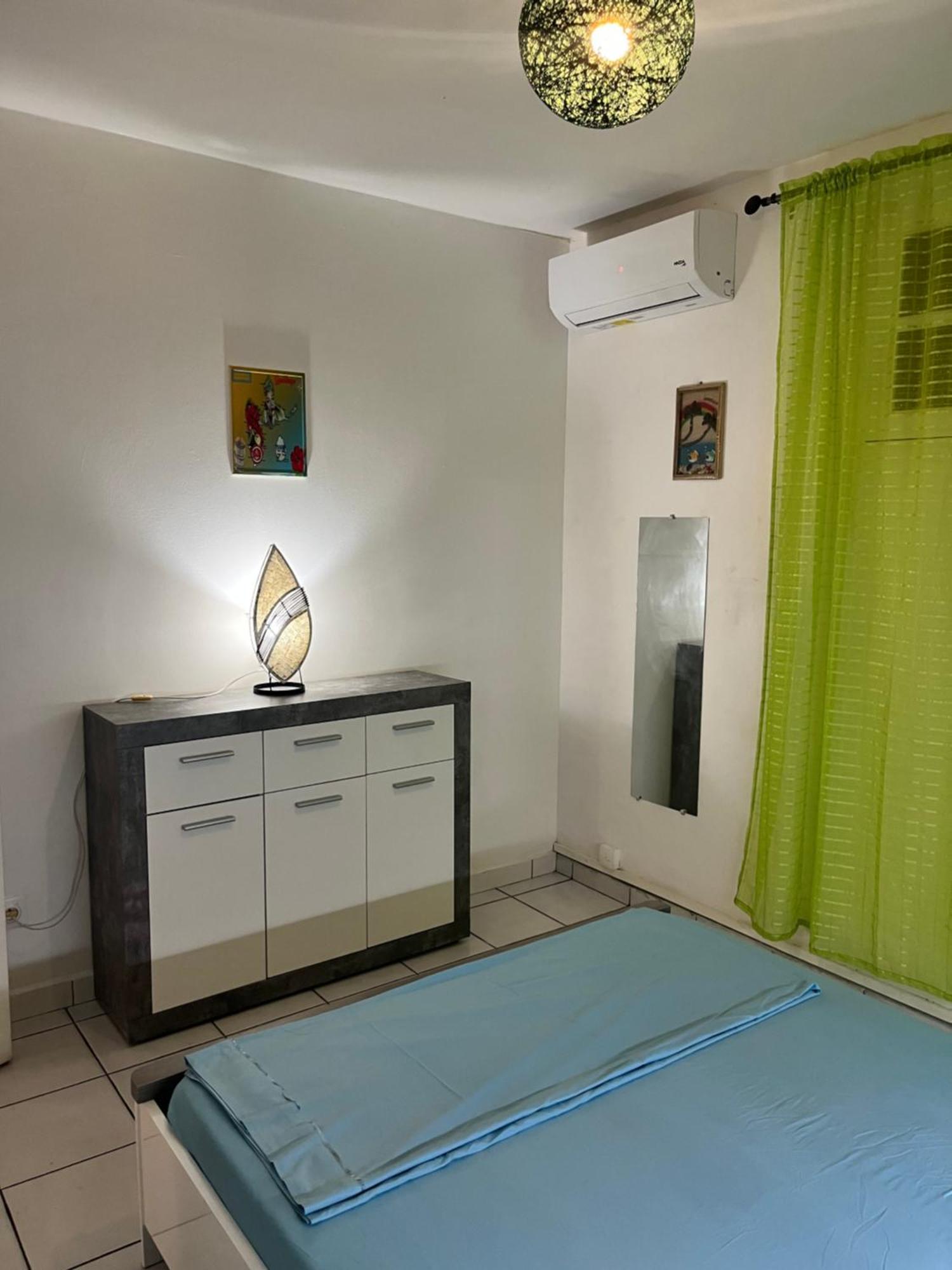Chez Marc Apartment Les Abymes Exterior photo
